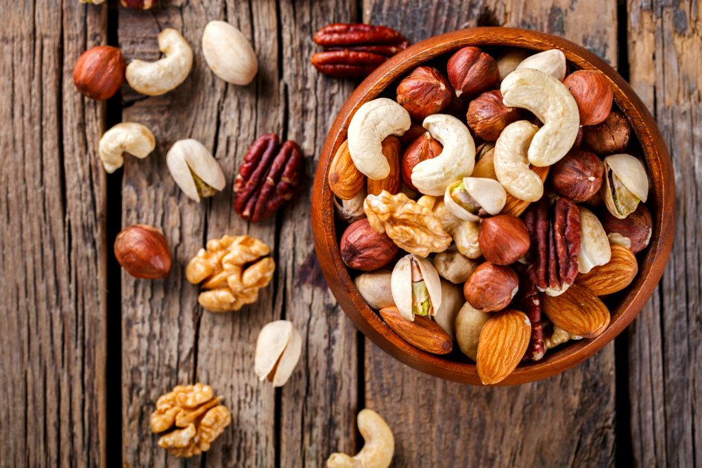 Can nuts reduce the risk of macular degeneration? Nuts for Life