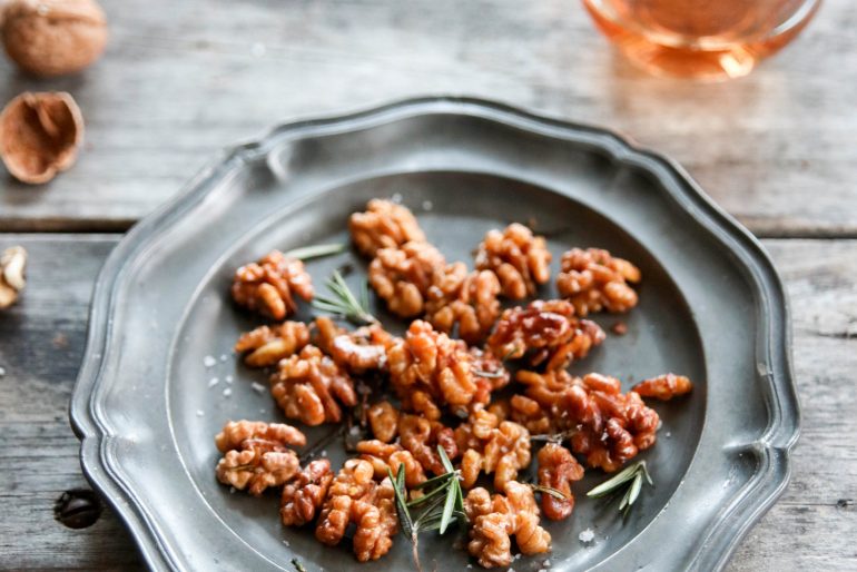 Nuts for Life - Walnuts with rosemary and sea salt